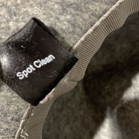 WOOL Felt hat one button detail gray like new - Picture 8 of 9